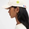 Baseballkeps med logotyp – säljs exklusivt online och i vår butik i London Baseballkeps med logotyp – säljs exklusivt online och i vår butik i London