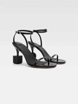 Bisou-sandaler Sandaler med geometrisk klack