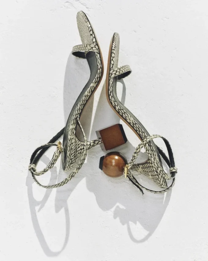 Bisou-sandaler Sandaler med geometrisk klack Bisou-sandaler Sandaler med geometrisk klack