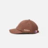 Bonjour Korea-baseballkeps Keps med logotyp – säljs exklusivt online och i våra sydkoreanska butiker Bonjour Korea-baseballkeps Keps med logotyp – säljs exklusivt online och i våra sydkoreanska butiker
