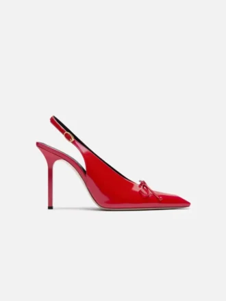 De höga Cubisto-slingback-skorna Slingback-pumps