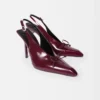 De höga Cubisto-slingback-skorna Slingback-pumps De höga Cubisto-slingback-skorna Slingback-pumps