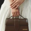 Den stora Bambino Crossbody-väskan med lock