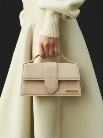 Den stora Bambino Crossbody-väskan med lock
