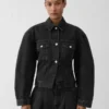 Denimjackan de-Nîmes Figursydd denimjacka