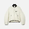 Gore-Tex-jackan JACQUEMUS + Nike 2-i-1 Gore-Tex-jacka – JACQUEMUS + Nike-samarbete Gore-Tex-jackan JACQUEMUS + Nike 2-i-1 Gore-Tex-jacka – JACQUEMUS + Nike-samarbete