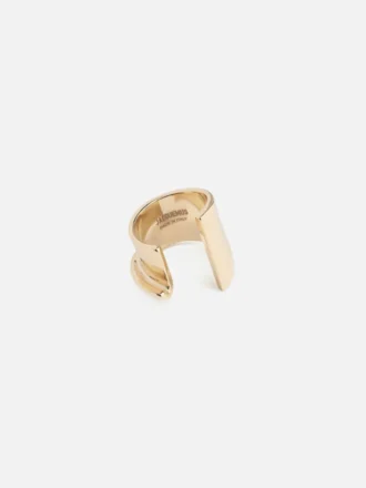 J-ringen Skulpterad ”J”-ring J-ringen Skulpterad ”J”-ring