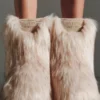 Jacquemus Mid Yeti Moon Boot Stövlar i fuskpäls – i samarbete med Moon Boot Jacquemus Mid Yeti Moon Boot Stövlar i fuskpäls – i samarbete med Moon Boot