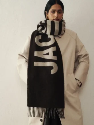 Jacquemus-scarf Scarf med logotyp och fransar