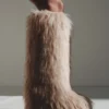 Jacquemus Yeti Moon Boot Höga stövlar i fuskpäls – i samarbete med Moon Boot Jacquemus Yeti Moon Boot Höga stövlar i fuskpäls – i samarbete med Moon Boot