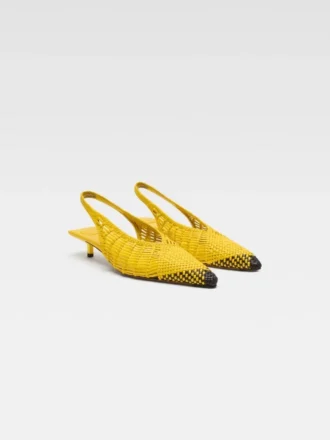 Låga Cubisto Banane Vävda bananformade slingbacks