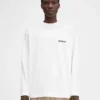 Långärmad t-shirt med Londons adress Långärmad t-shirt med tryckt adress och logotyp – säljs exklusivt online och i vår butik i London Långärmad t-shirt med Londons adress Långärmad t-shirt med tryckt adress och logotyp – säljs exklusivt online och i vår butik i London