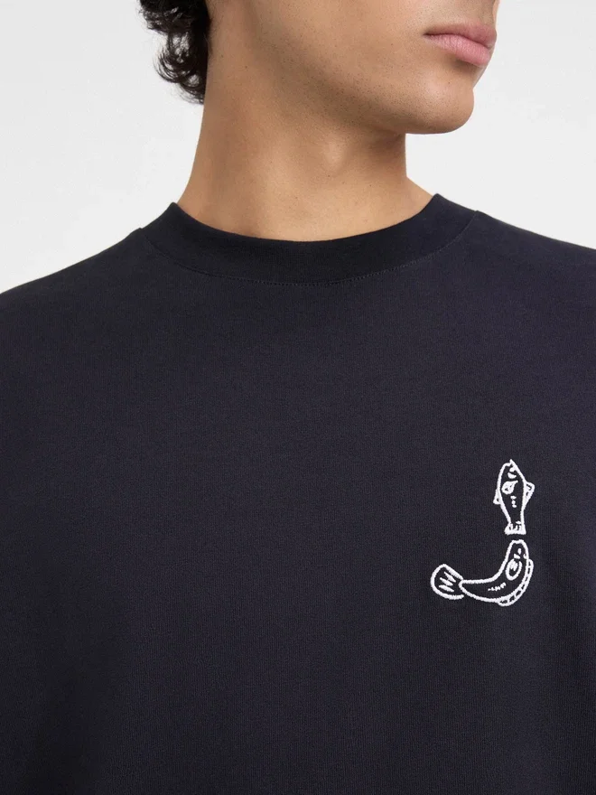 Merù långärmad t-shirt Långärmad t-shirt med broderad fiskarelogo Merù långärmad t-shirt Långärmad t-shirt med broderad fiskarelogo