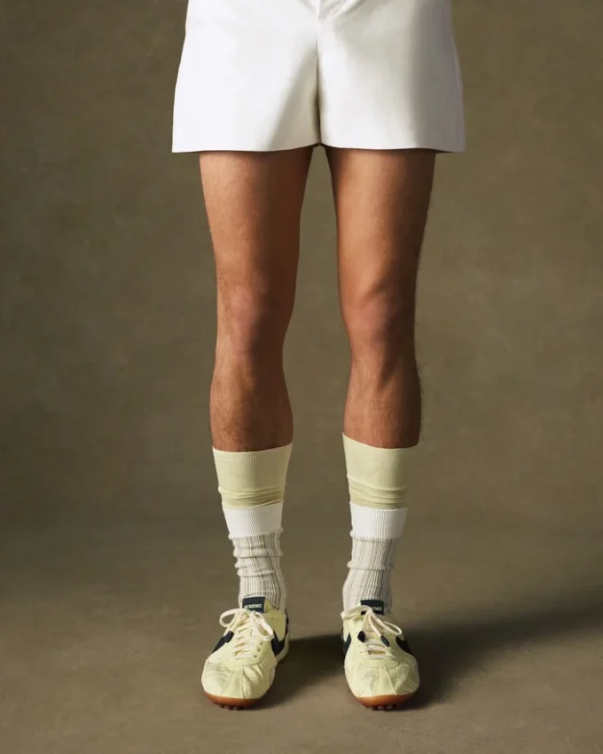 Moon Shoe Jacquemus + Nike Unisex Moon Shoes sneakers – samarbete mellan Jacquemus och Nike Moon Shoe Jacquemus + Nike Unisex Moon Shoes sneakers – samarbete mellan Jacquemus och Nike