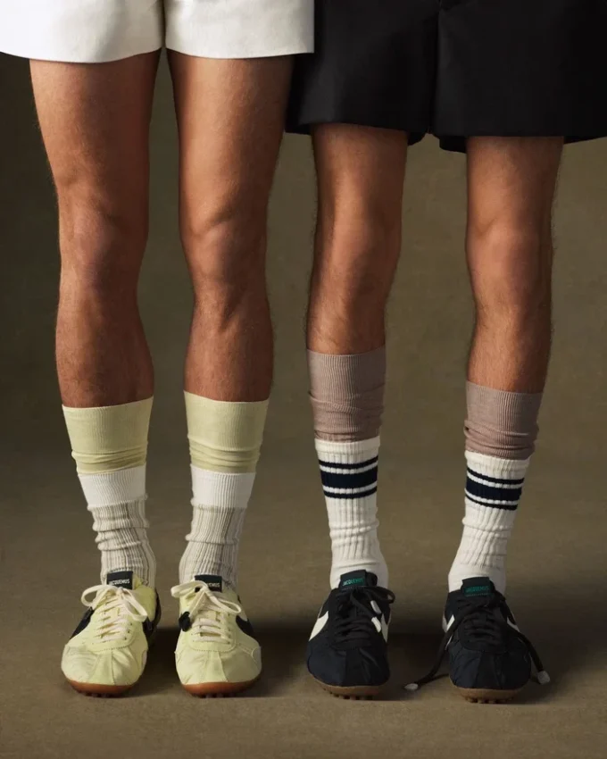 Moon Shoe Jacquemus + Nike Unisex Moon Shoes sneakers – samarbete mellan Jacquemus och Nike Moon Shoe Jacquemus + Nike Unisex Moon Shoes sneakers – samarbete mellan Jacquemus och Nike