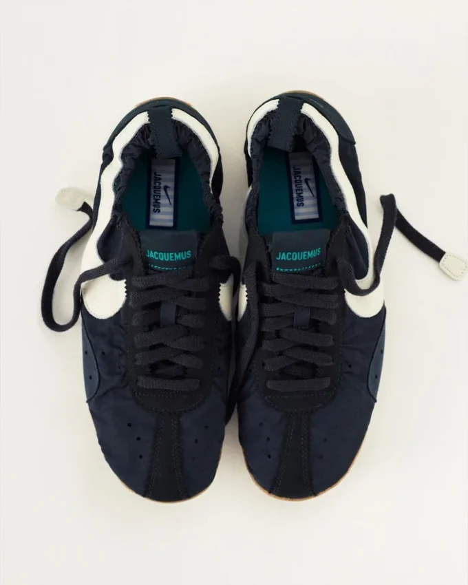 Moon Shoe Jacquemus + Nike Unisex Moon Shoes sneakers – samarbete mellan Jacquemus och Nike Moon Shoe Jacquemus + Nike Unisex Moon Shoes sneakers – samarbete mellan Jacquemus och Nike