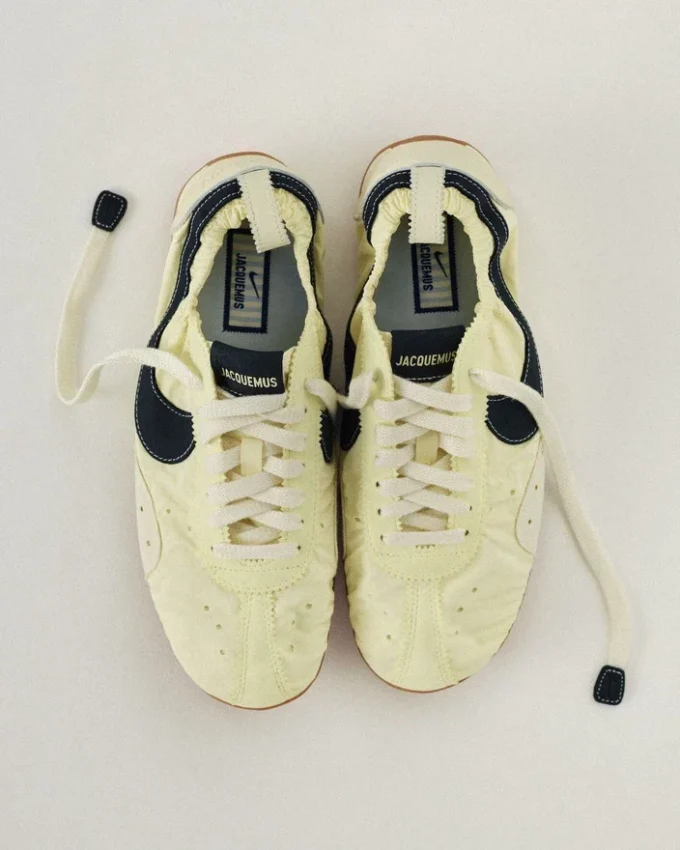 Moon Shoe Jacquemus + Nike Unisex Moon Shoes sneakers – samarbete mellan Jacquemus och Nike Moon Shoe Jacquemus + Nike Unisex Moon Shoes sneakers – samarbete mellan Jacquemus och Nike