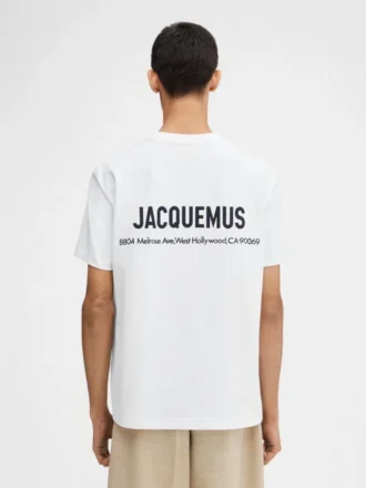 T-shirt med adressen till Los Angeles Kortärmad t-shirt med tryckt adress och logotyp – säljs exklusivt online och i vår butik i Los Angeles