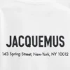 T-shirt med New York-adress Kortärmad t-shirt med logotyp och adress – säljs exklusivt online och i vår butik i New York T-shirt med New York-adress Kortärmad t-shirt med logotyp och adress – säljs exklusivt online och i vår butik i New York
