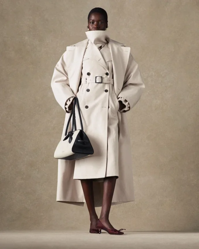 Trenchcoat Trapezi Avslappnad trenchcoat Trenchcoat Trapezi Avslappnad trenchcoat